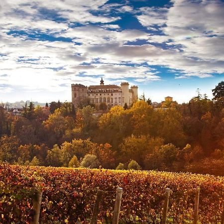 La Rocca Di Efisio Aparthotel Costigliole d'Asti Exterior foto