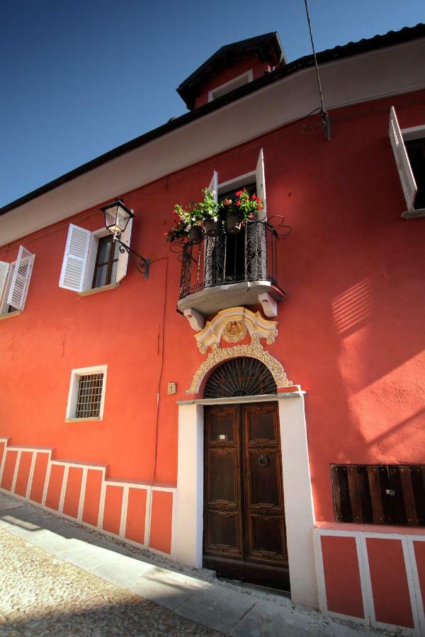 La Rocca Di Efisio Aparthotel Costigliole d'Asti Exterior foto