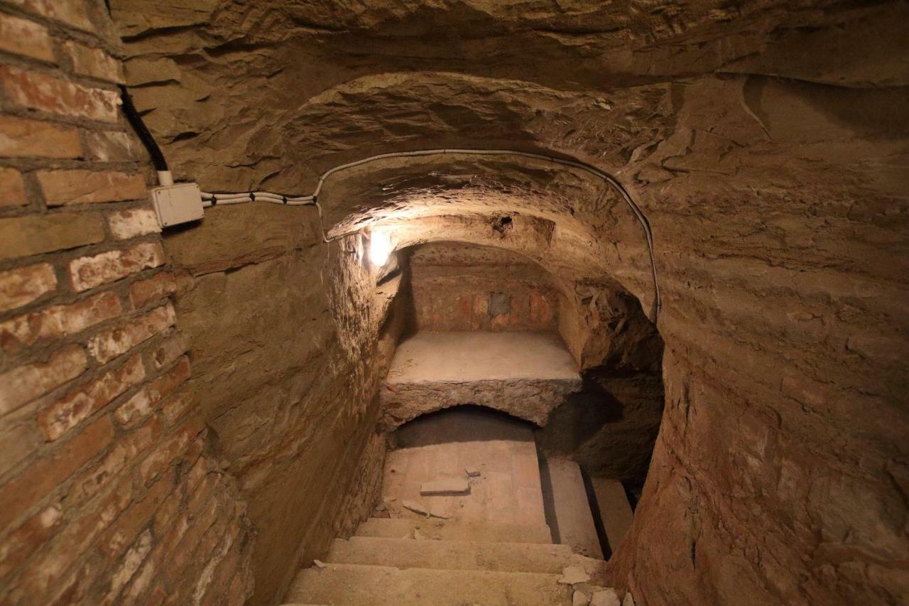 La Rocca Di Efisio Aparthotel Costigliole d'Asti Exterior foto