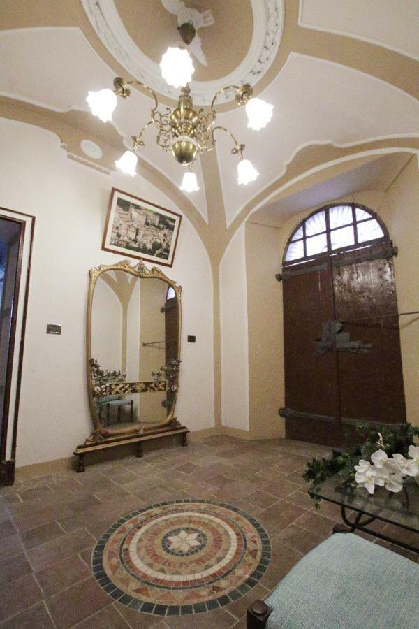 La Rocca Di Efisio Aparthotel Costigliole d'Asti Exterior foto